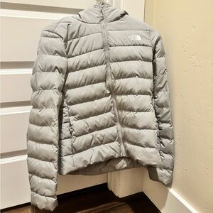 Women’s NorthFace Gray Pufferjacket